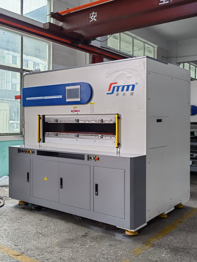 新动力汽车锂电池气凝胶隔热垫压合机